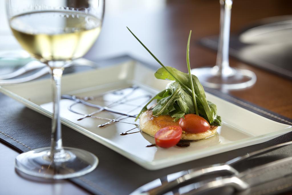 Hotel Grace Cafayate Zewnętrze zdjęcie A plate of food