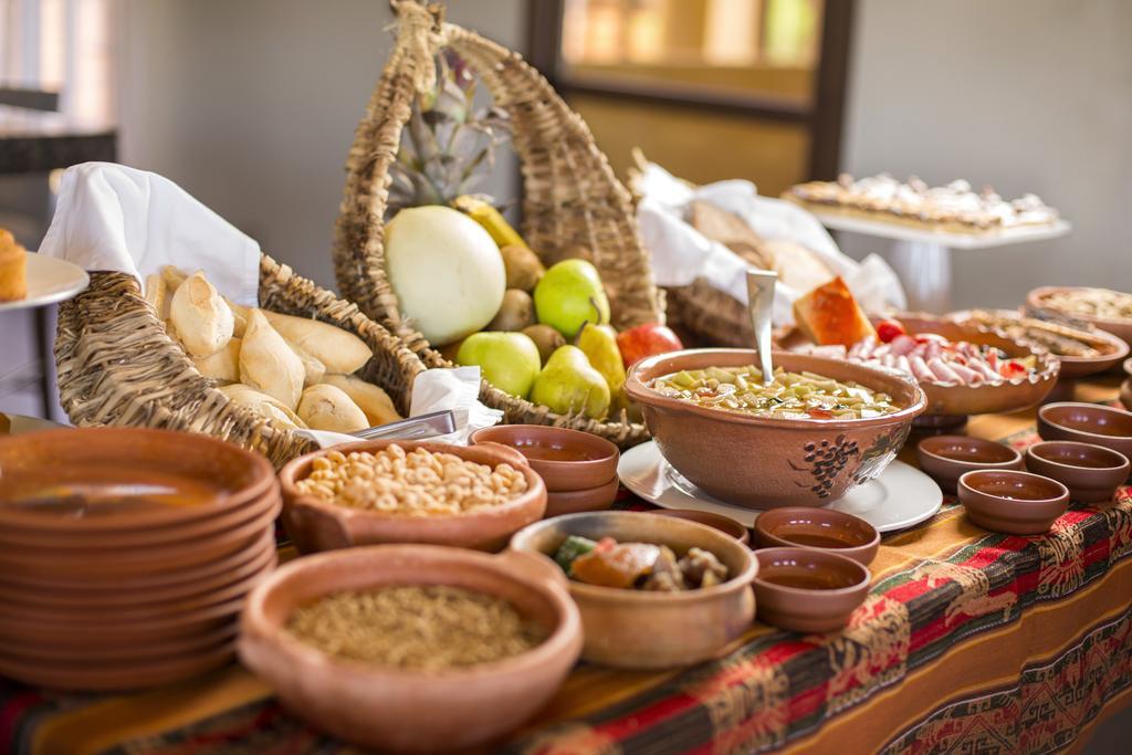 Hotel Grace Cafayate Zewnętrze zdjęcie Armenian cuisine